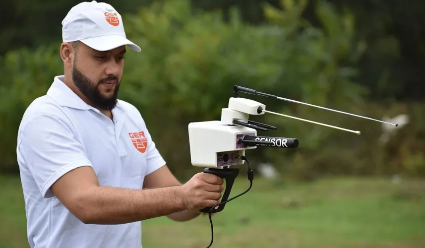 Titan Ger 500 Plus Device Değerli Taş Dedektörü