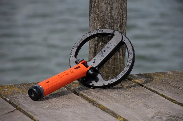 Scuba Tector PRO Su Altı Dedektörü  & Sahil Arama Dedektörü - 20 cm Başlıklı