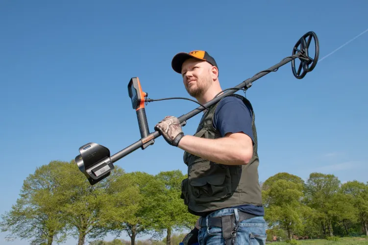 Quest Q30 Dedektör - 33cm Başlıklı