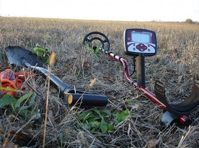 Minelab X-Terra 305 Define Dedektörü