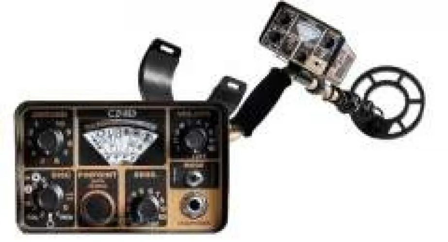 Fisher CZ3D-8 Target ID (Hedef Belirleyici) Define Dedektörü (8 Başlıklı)